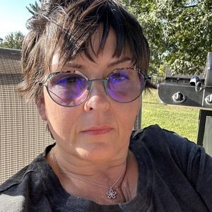 Meet your Posher, Lori